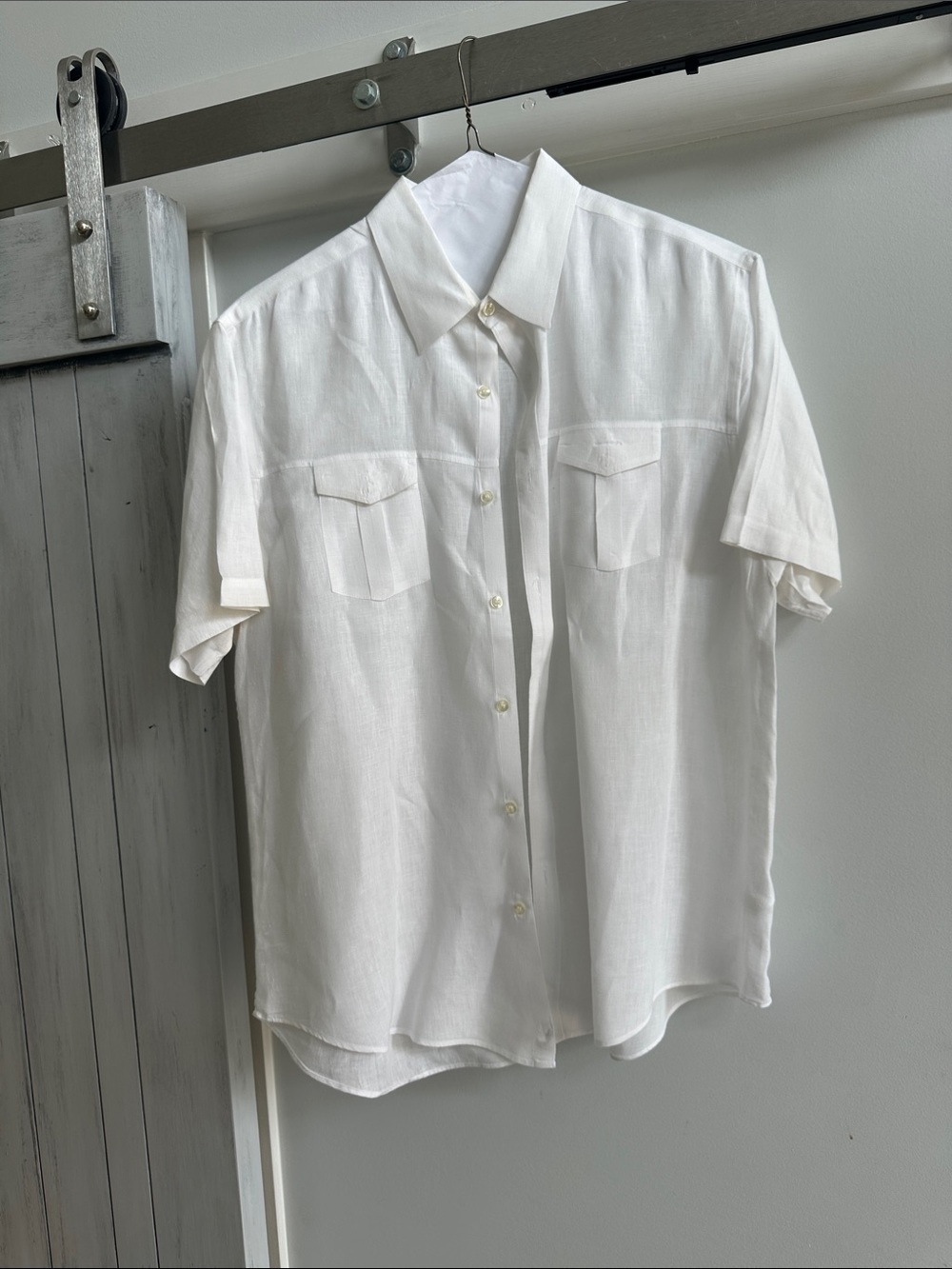 Men's White 100% Linen Short-Sleeve Button-Up Shirt. XL, slim fit.